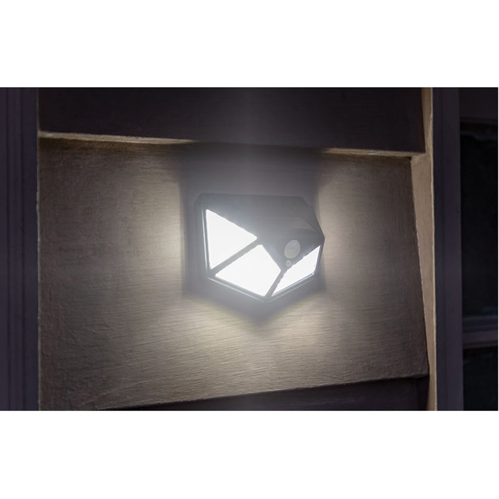 NightGuard Motion-Focused Solar Security Light - Black